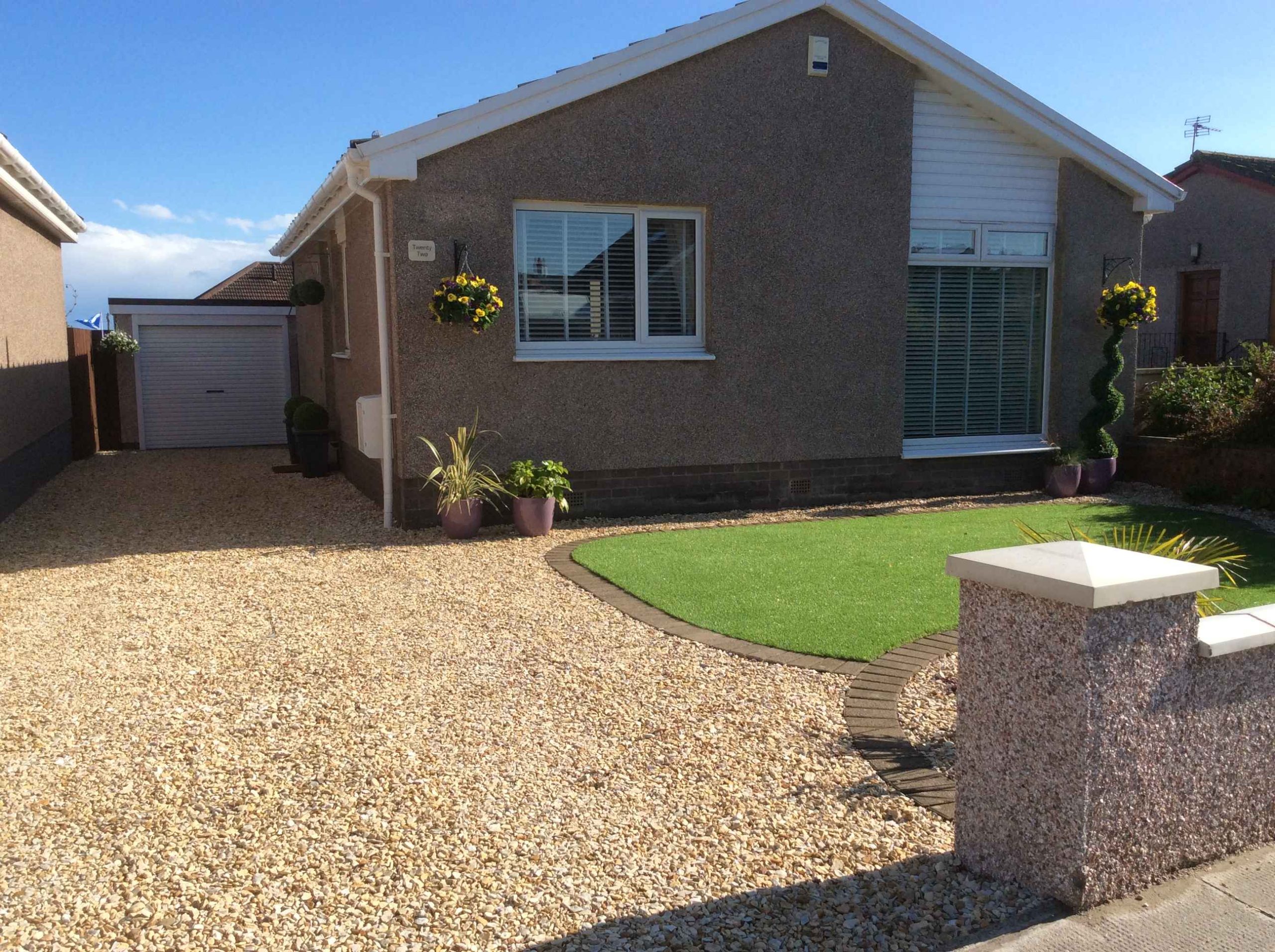 After-Pittenweem drive and garden 01