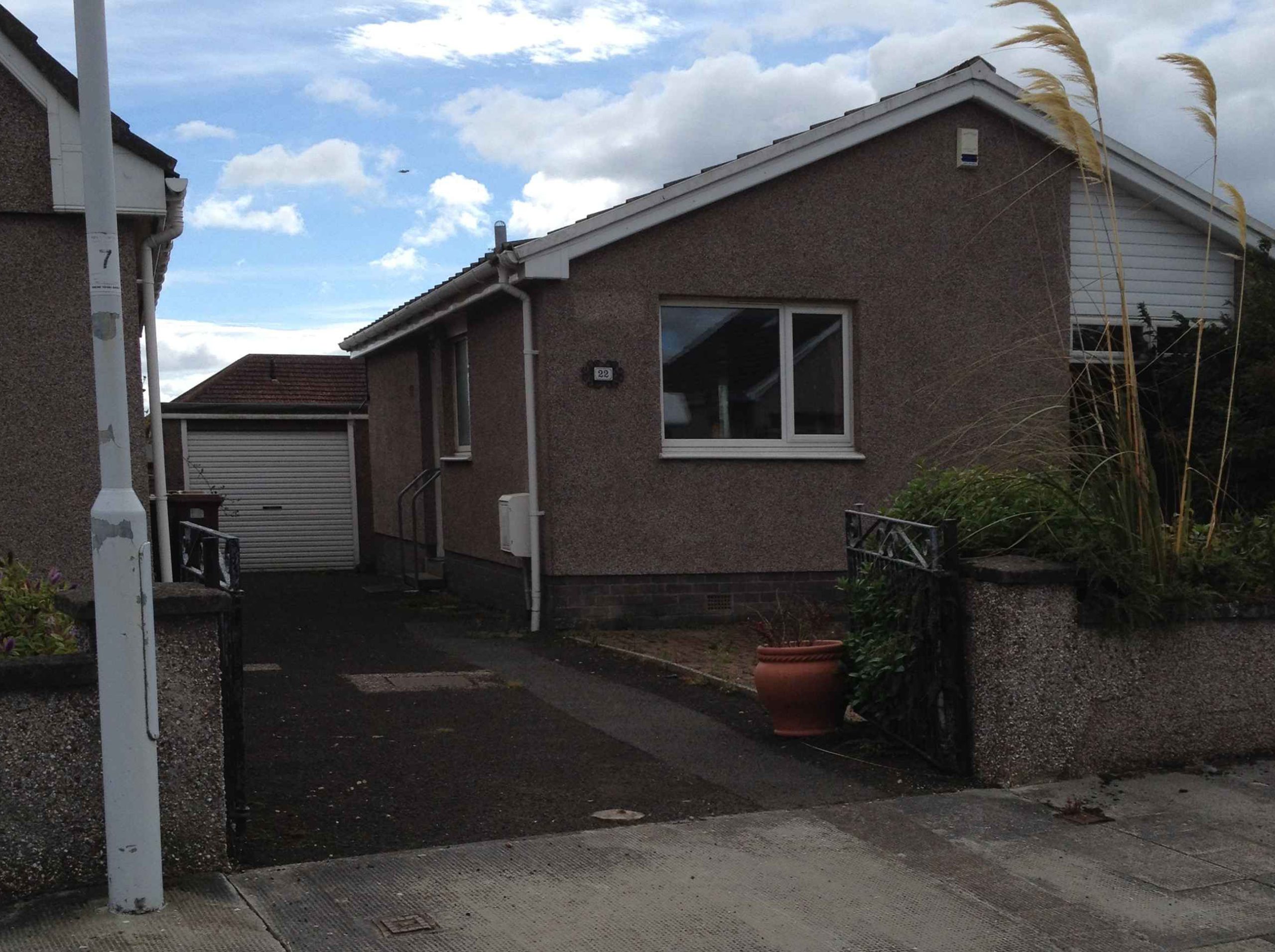 Before-Pittenweem drive and garden 01