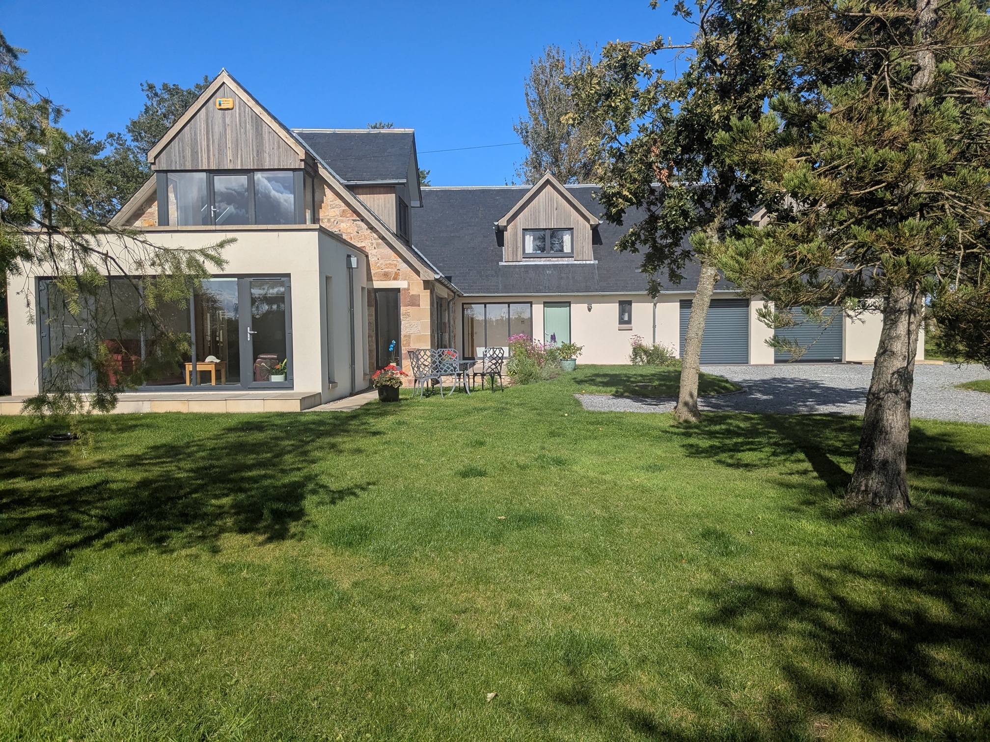 After-Radernie Village 02